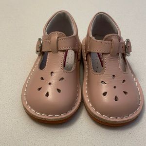 L’amour rose pink baby dress shoes with Velcro attach.  Very gently used.